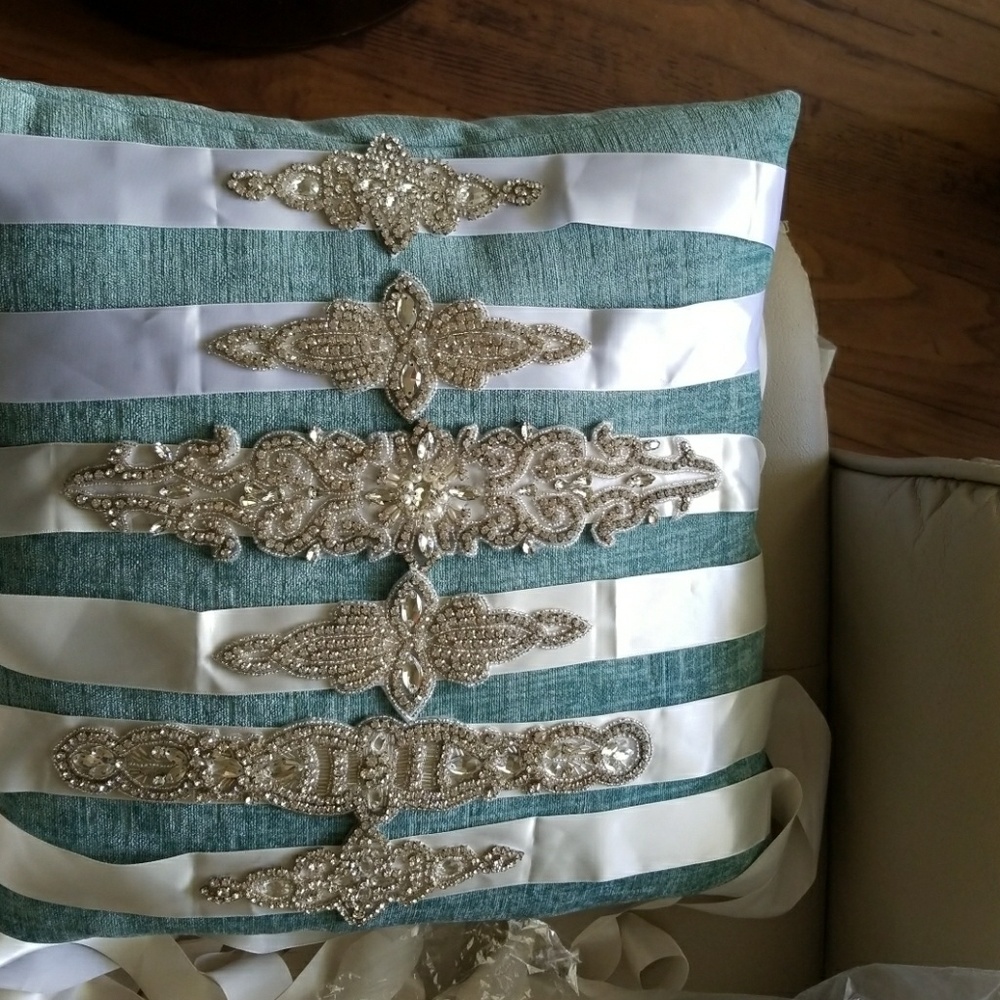 Beautiful wedding belts new satin - Picture 5 of 8